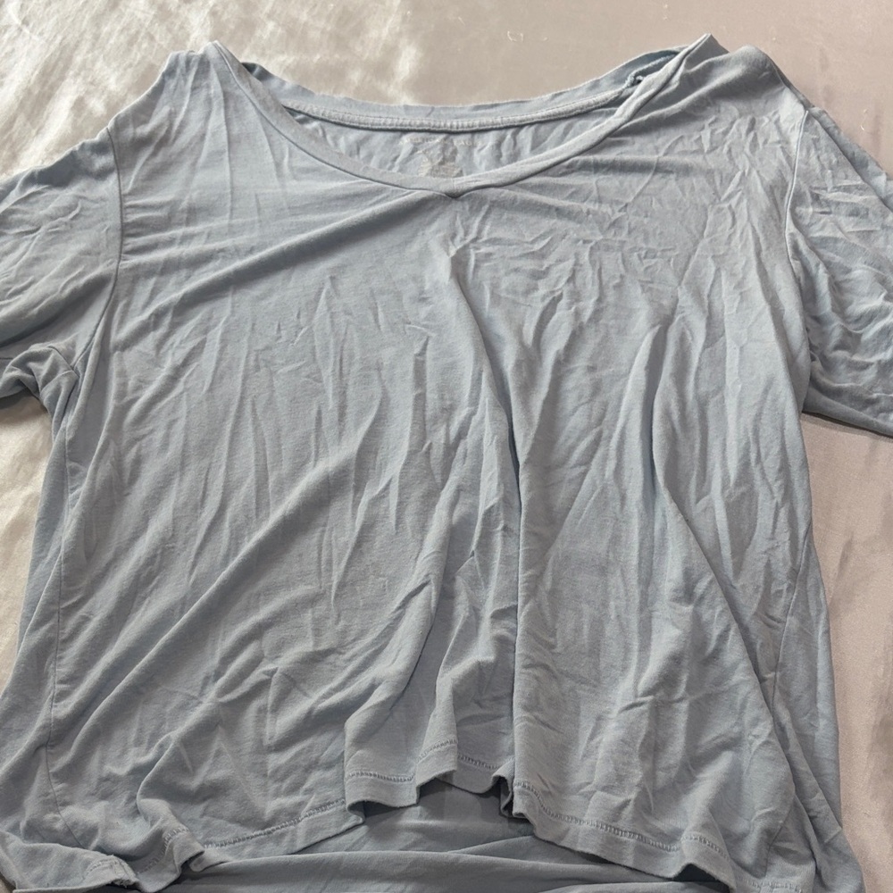 American Eagle Outfitters Soft Gray Short Sleeve Tee